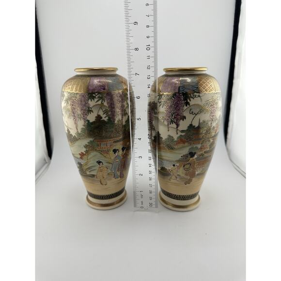 Antique Japanese Satsuma Mejii Period(late 1800-1912) Pair of 7.5" Vases Signed - Picture 12 of 13